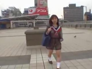 Volný jav na mikan krásný asijské školní dcera